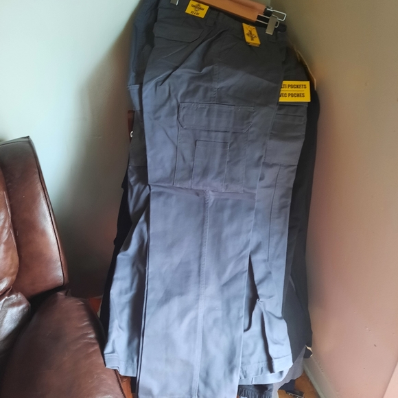 Men pants - Picture 1 of 3